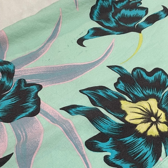 Volcom Men's Button  Hawaiian Print Collared Short Sleeve Green/ Blue Shirt XL - Picture 5 of 13